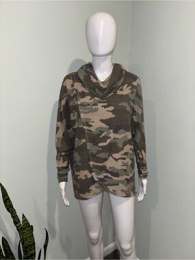 LulaRoe Kristin Waffle Knit Cowl Neck Camouflage Draped Sweater - S